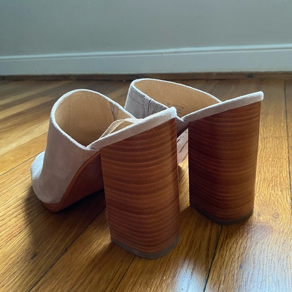 Frye suede cream mules with block heel - Picture 4 of 6